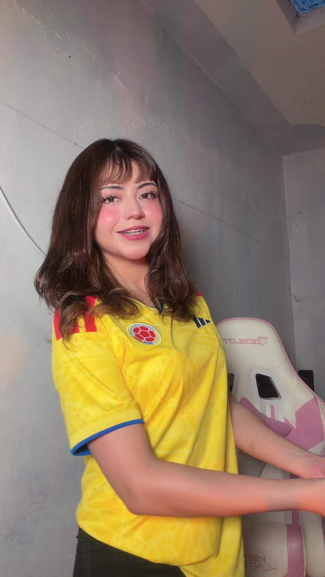 @Vania