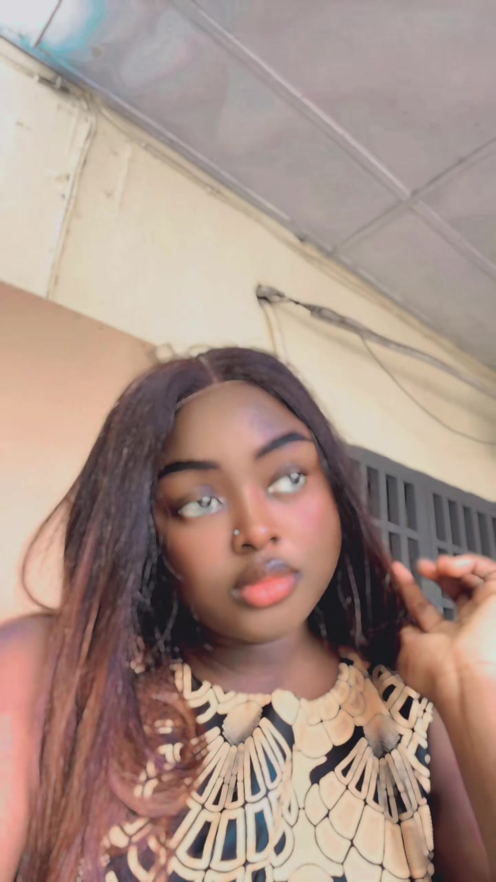 @Nènè🥰♥️