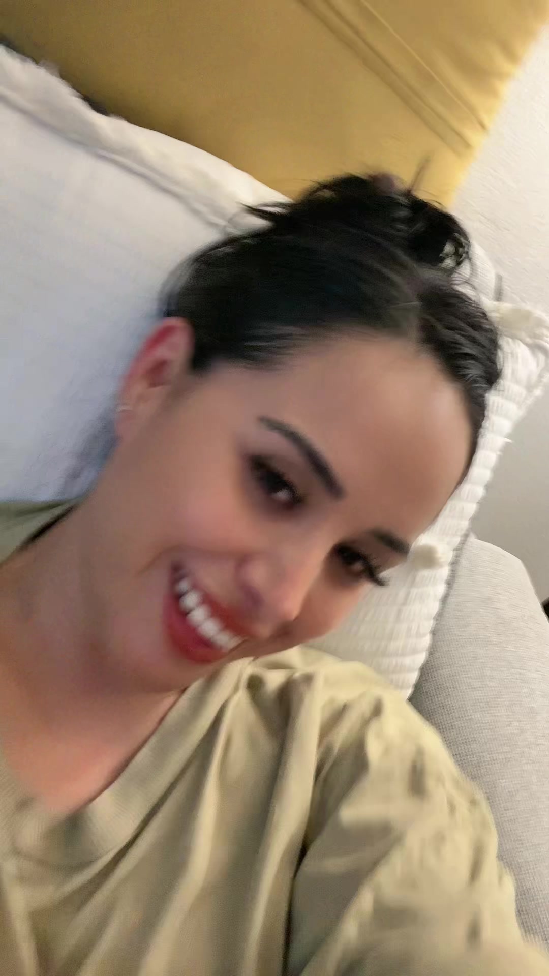 @Jsjfievskhs