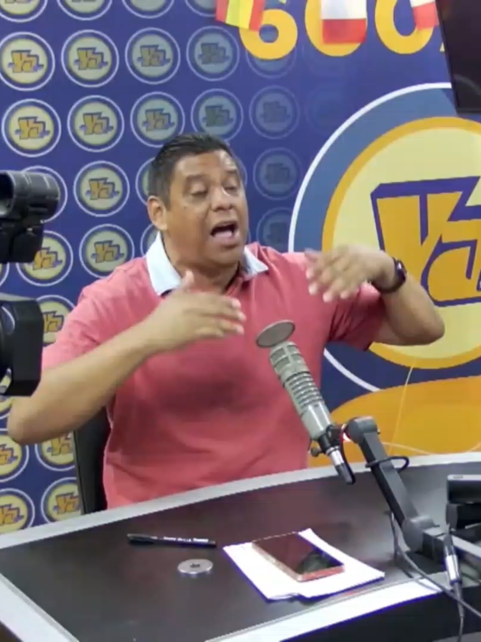 @La Nueva Radio YA