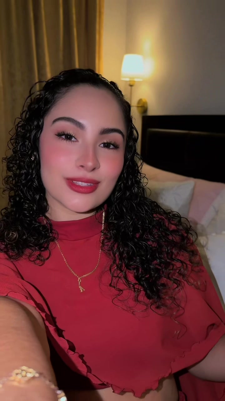 @Paola