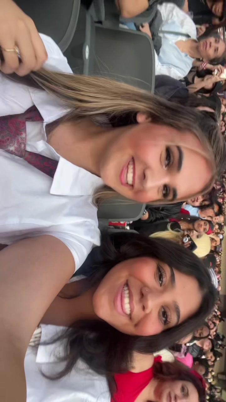 @camilly💁&zwj;♀️