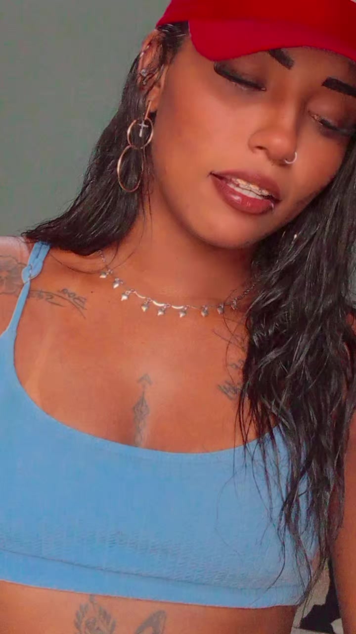 @taynasoares💜