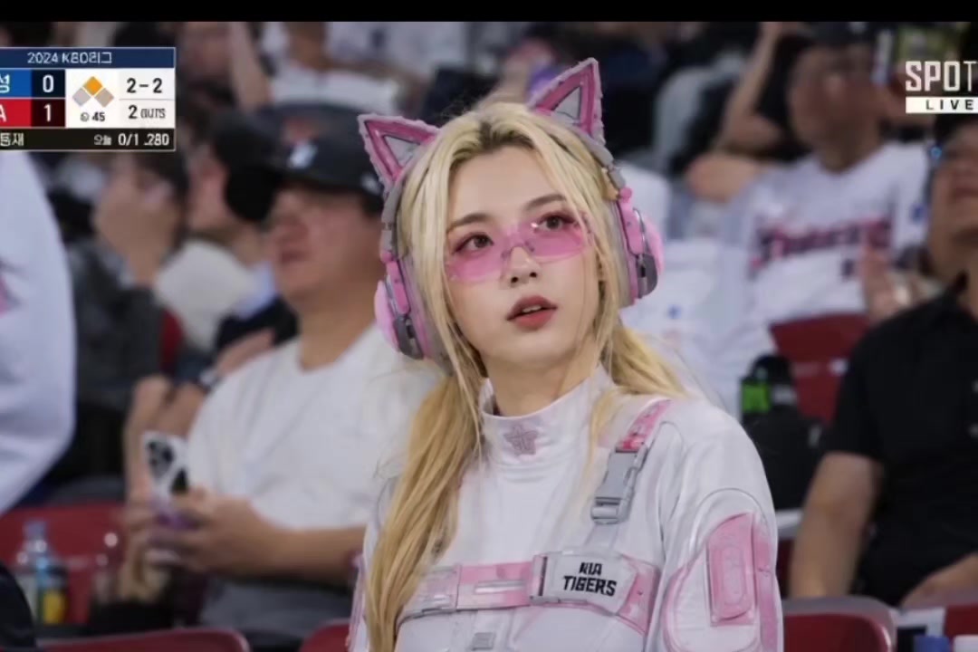 @𝘊𝕒𝕡𝕚𝘋𝕠𝕝𝕝 (ᵔᵕᵔ)♡