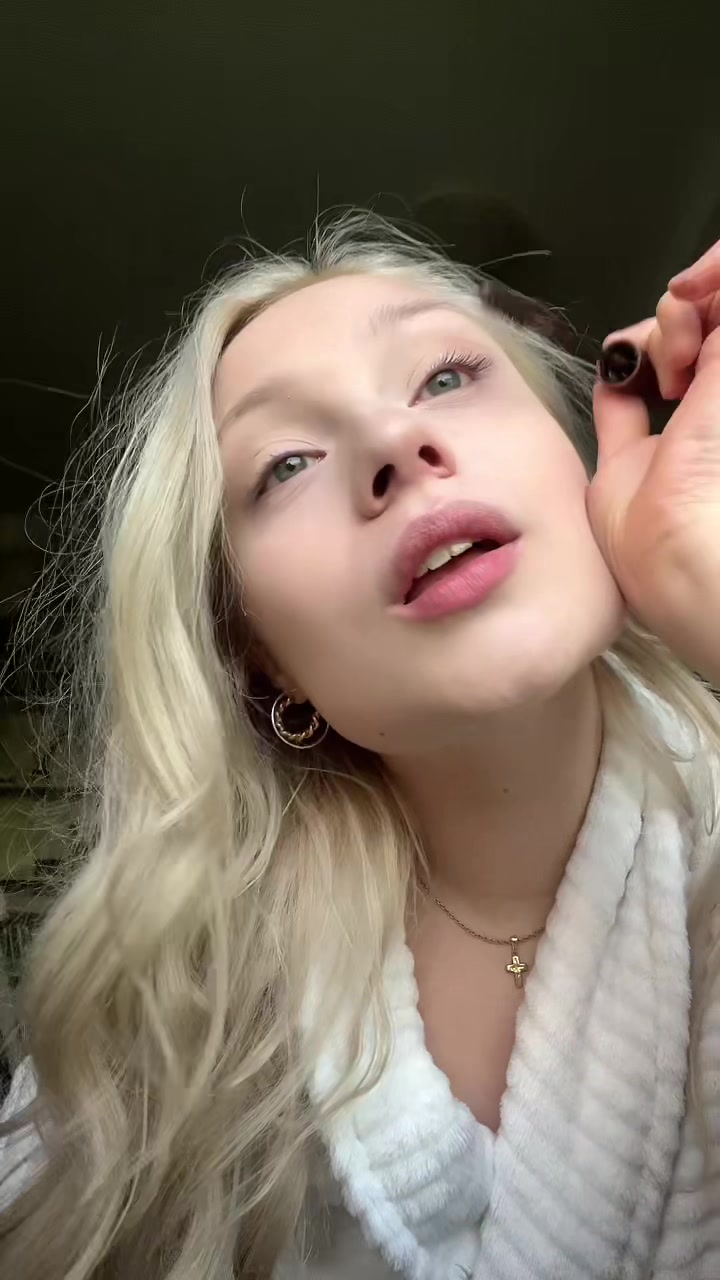 @Jjhn