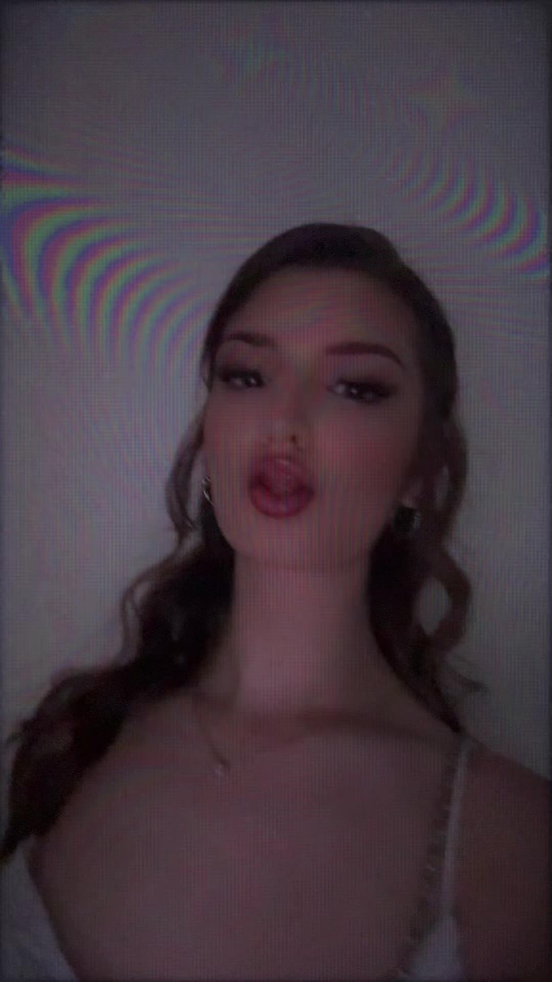 @nikolovskaaa