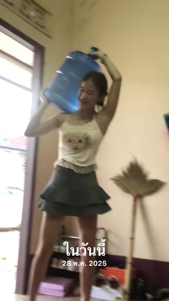 @ສາວນ້ອຍແອວຫວານ🫦🌷