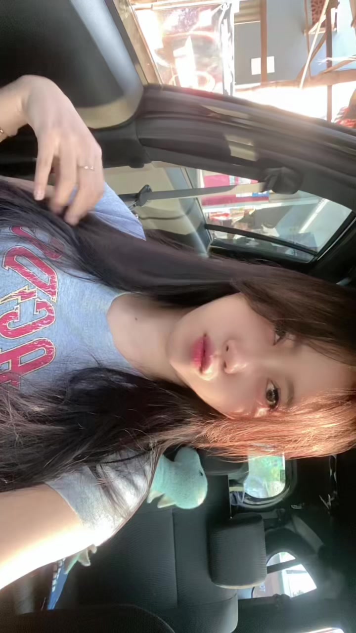 @Erlynna