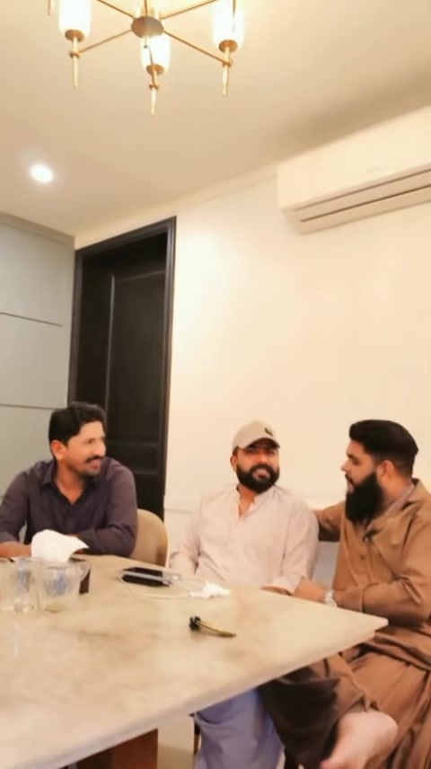 @وڈیرا گلشن خان