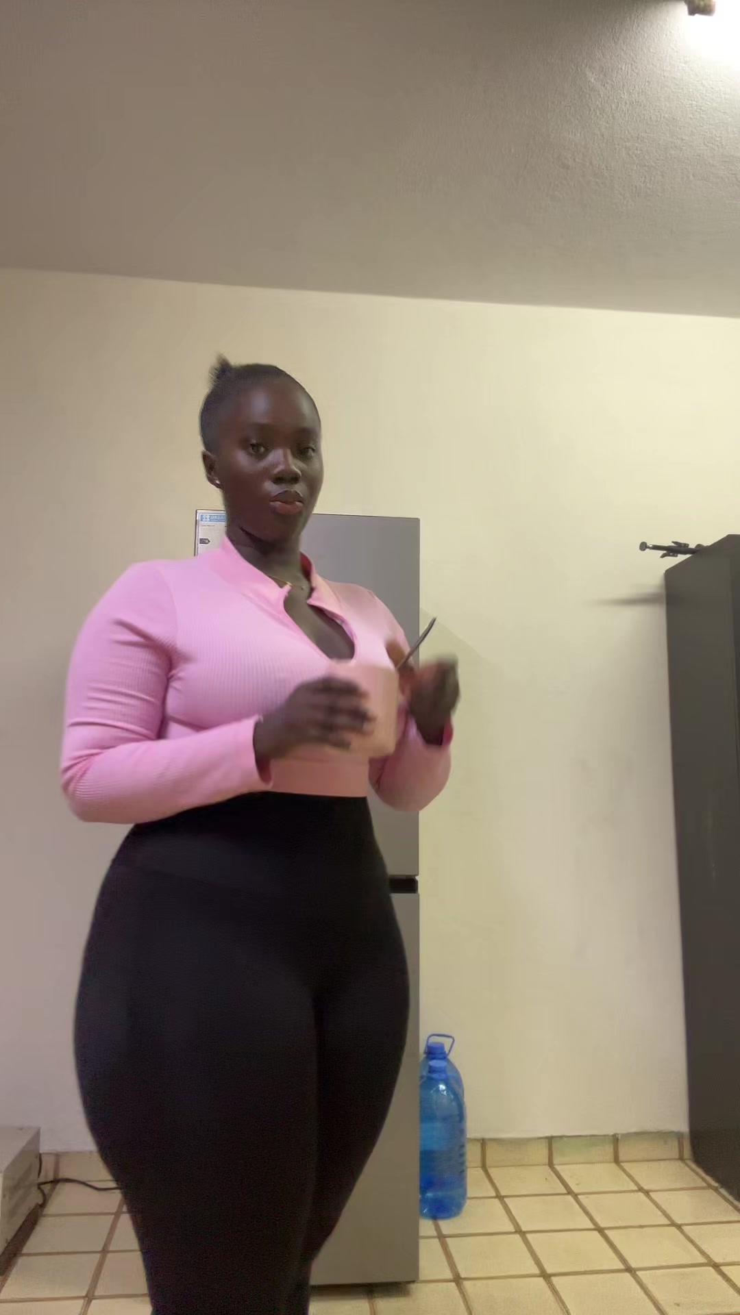 @𝑀𝒶𝓇𝒾𝑒-𝒹𝑒𝓈𝒾𝓇𝑒𝑒🇬🇭