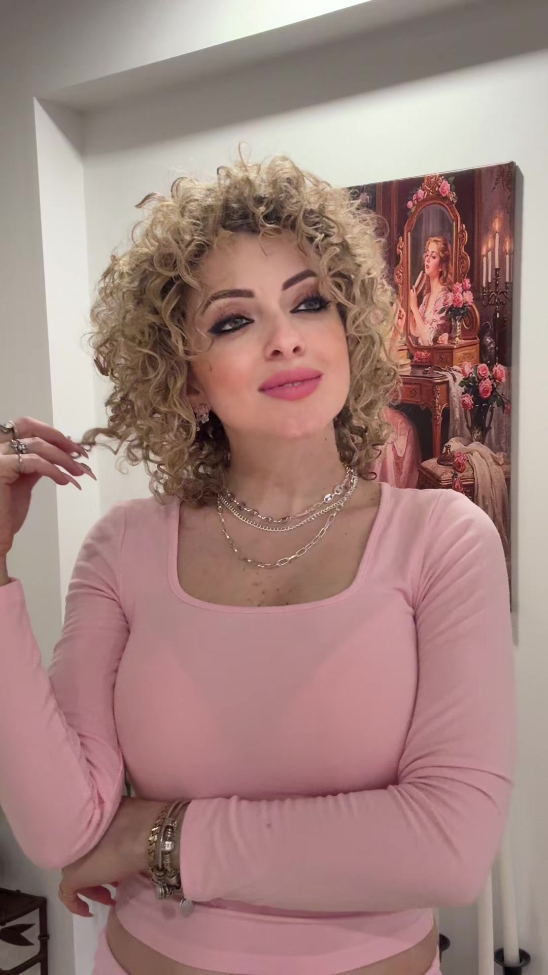 @_Sofia_