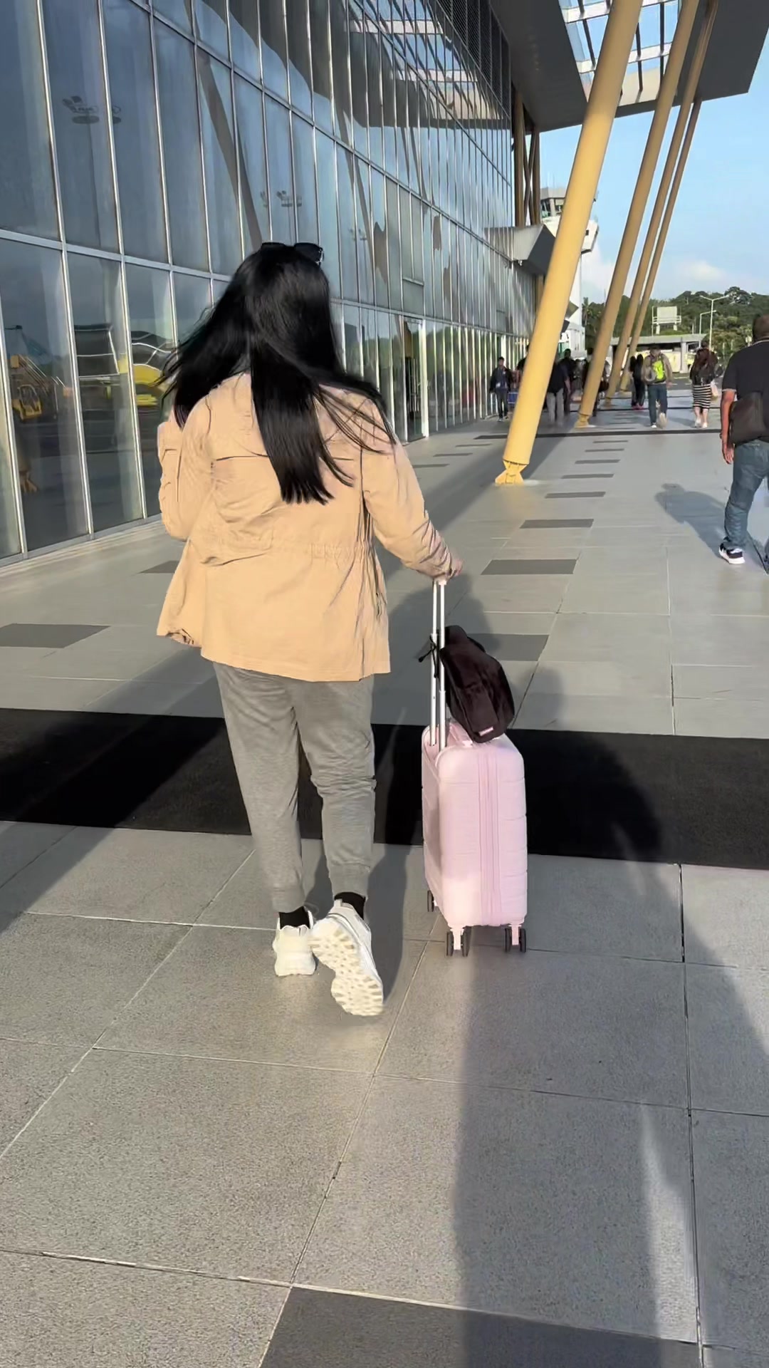 @iamkrislinaa