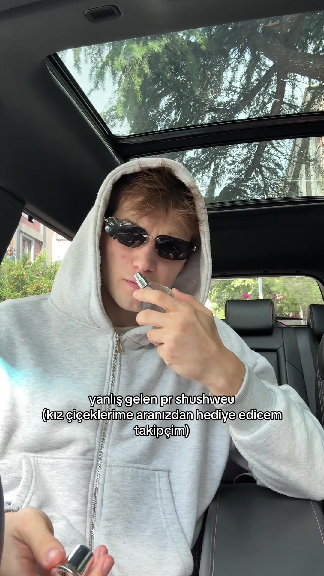 @Uyav