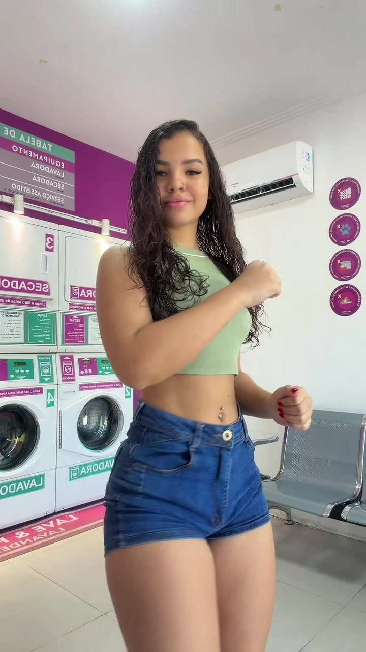 @Gabriely Castro