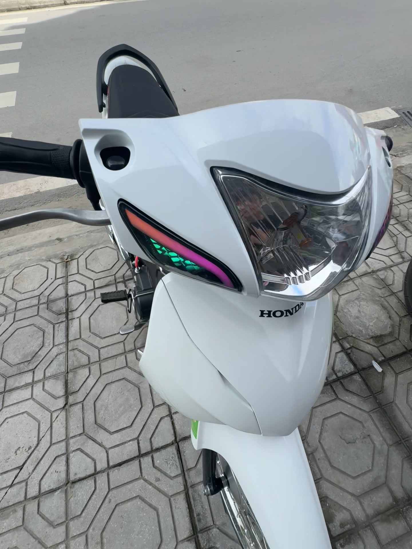 @高文一