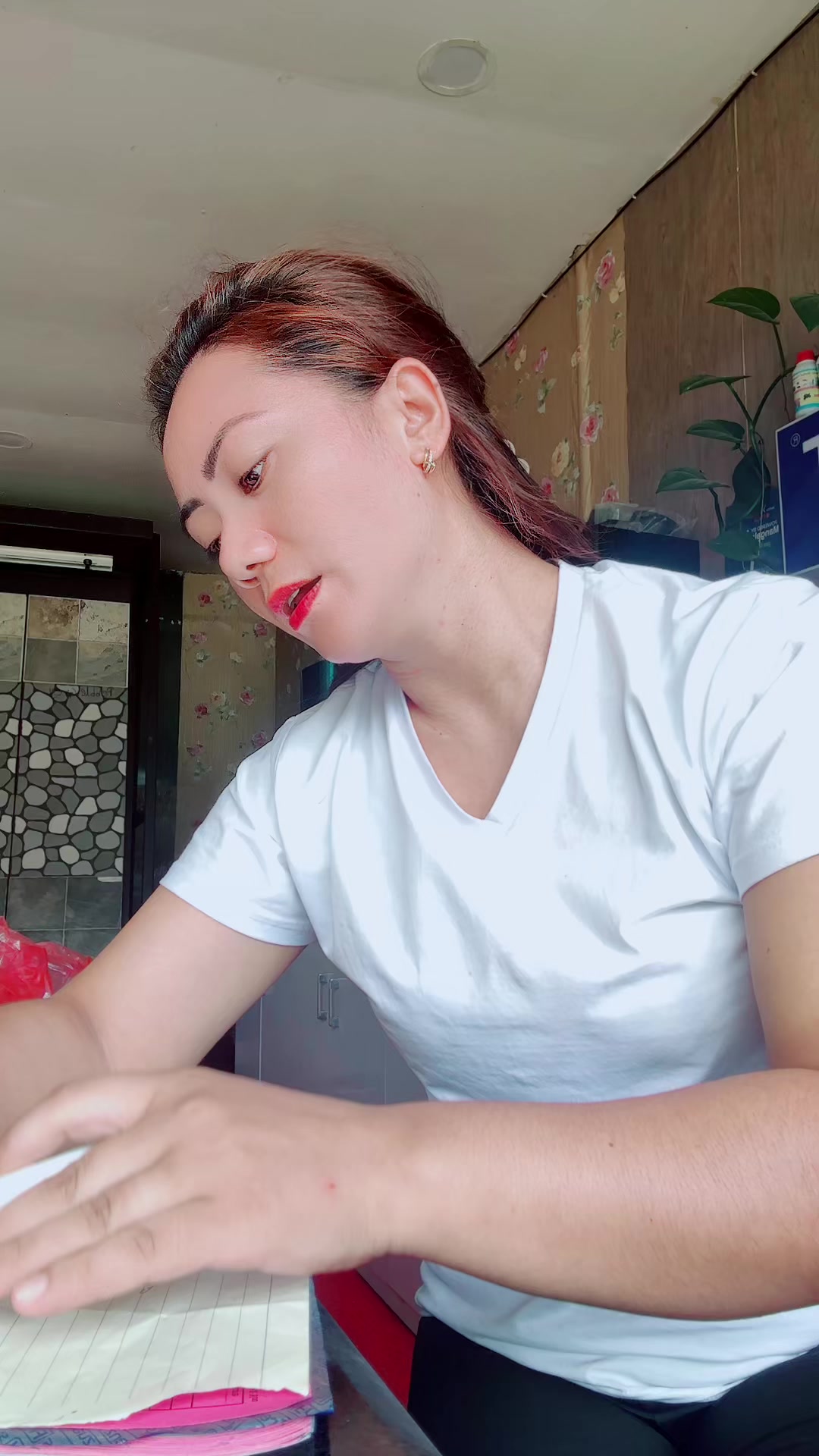 @Hira Maya Waiba