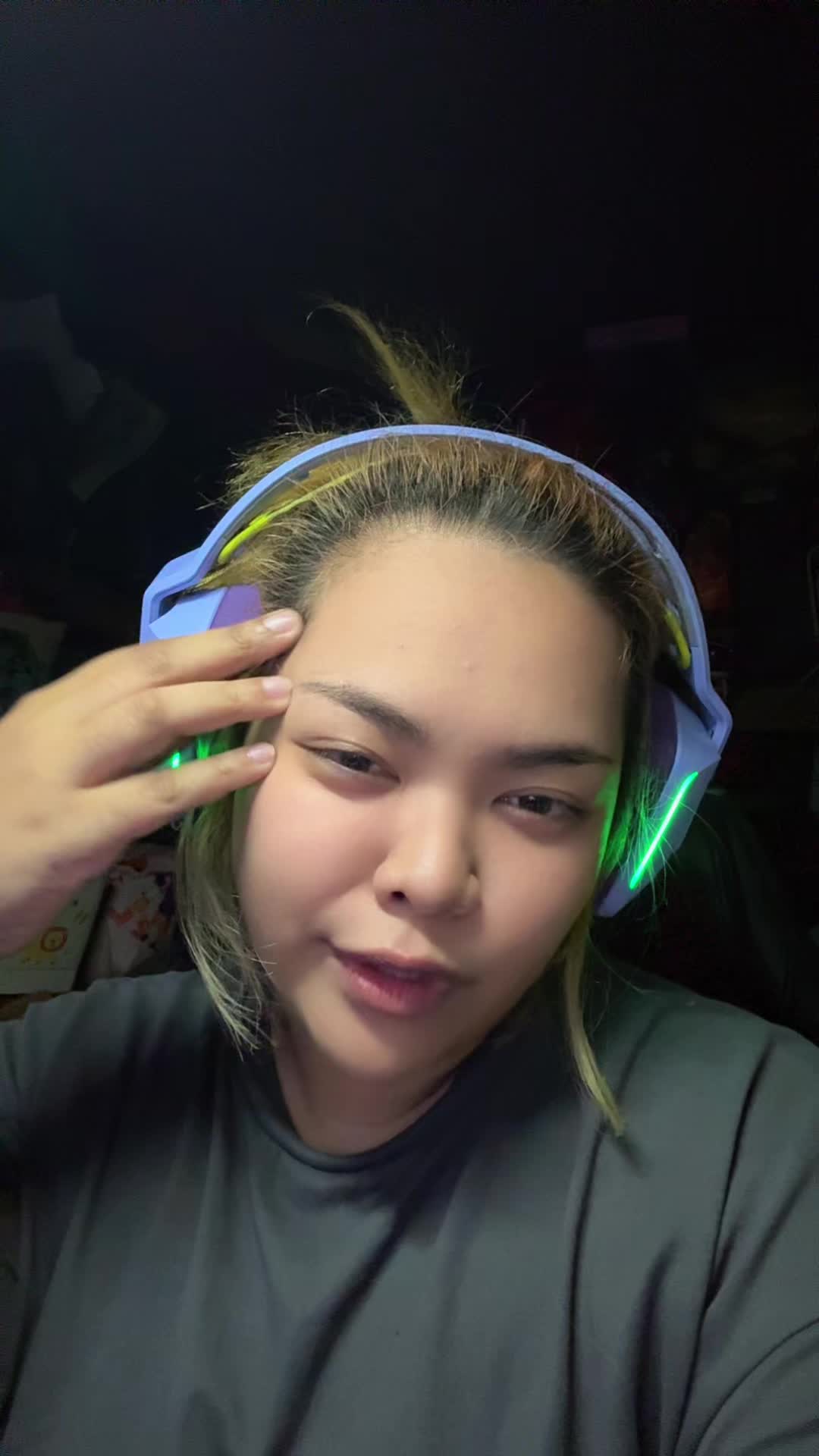 @heyitshangg