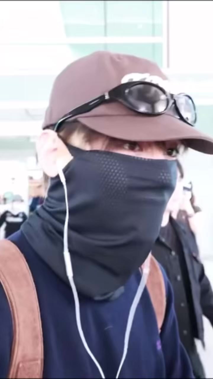 @𝐯𝐢𝐞𝐫𝐚𝐚