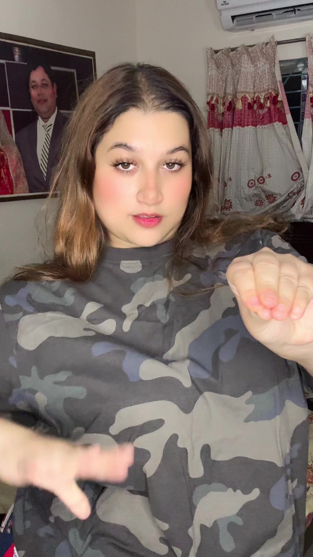 @pinky