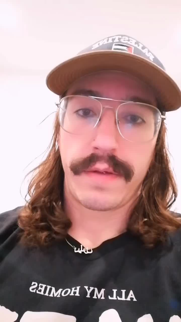 @comradeDillon🌹 ☭