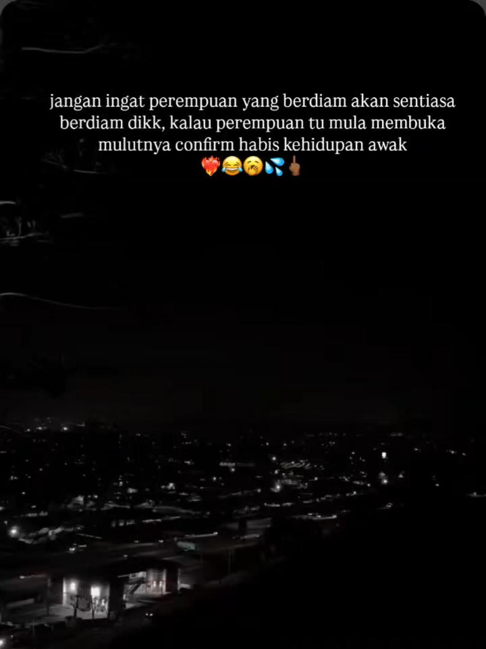@< தனிஷா 🩵🏹 .