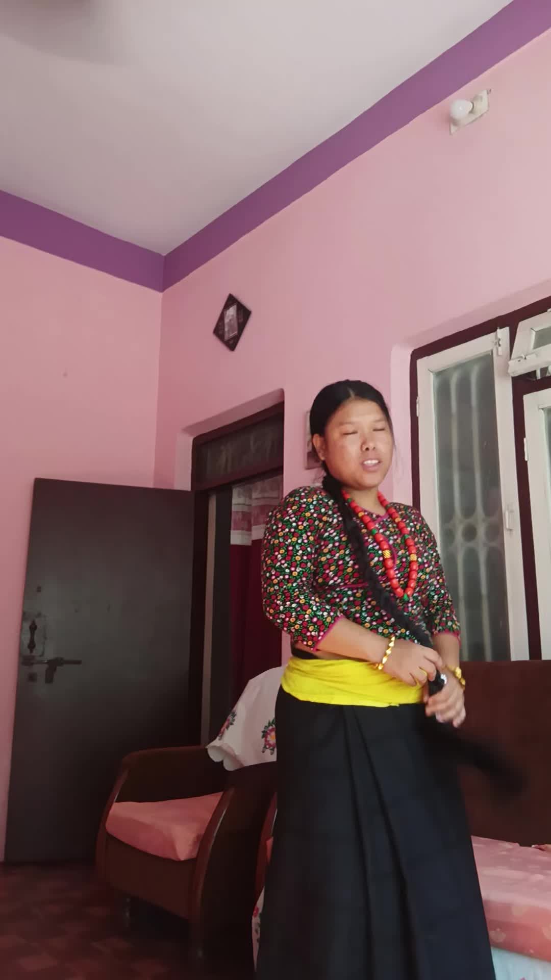 @सुमिना कवर मगर 💫