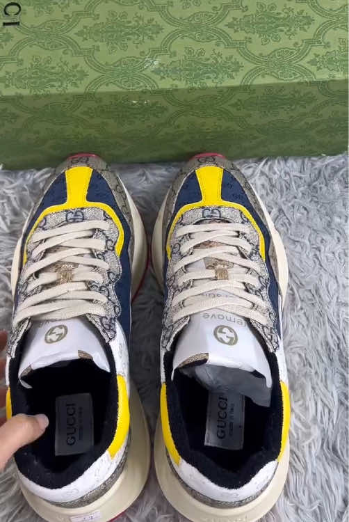 @Kickhub