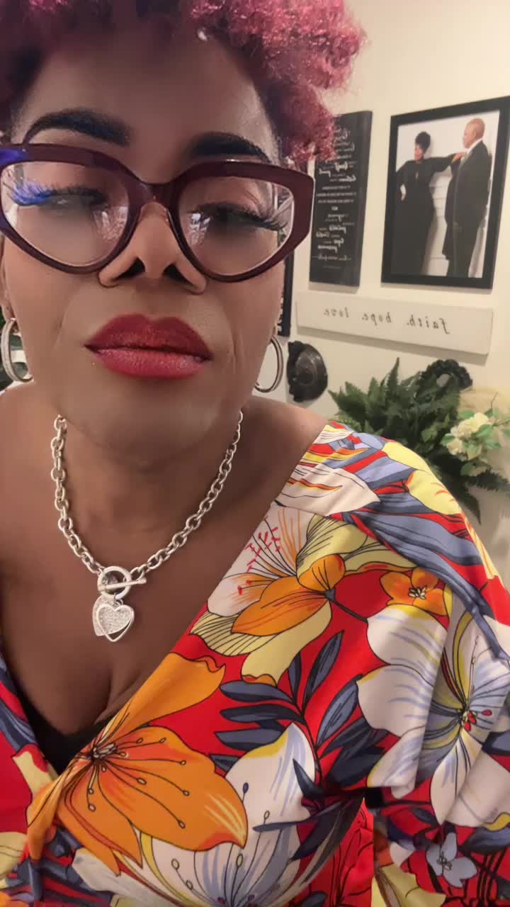 @AgelessBeauty
