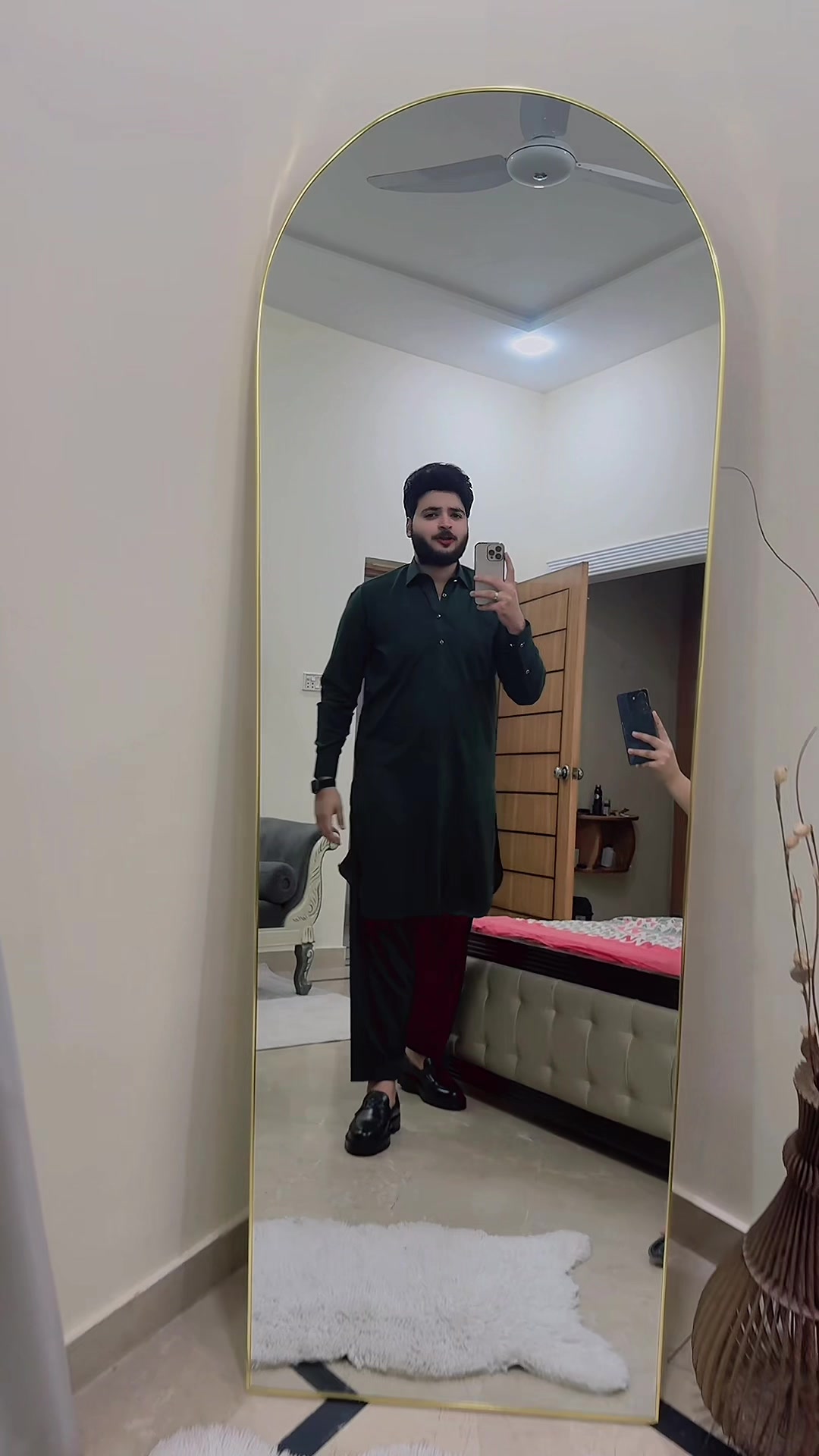 @𝐻🚩