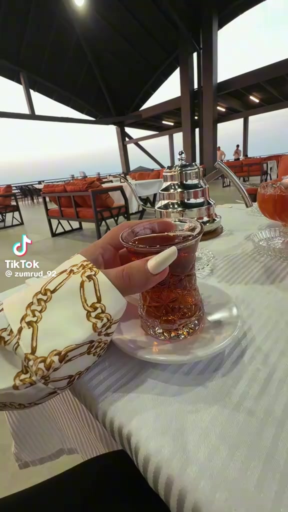 @nuranə