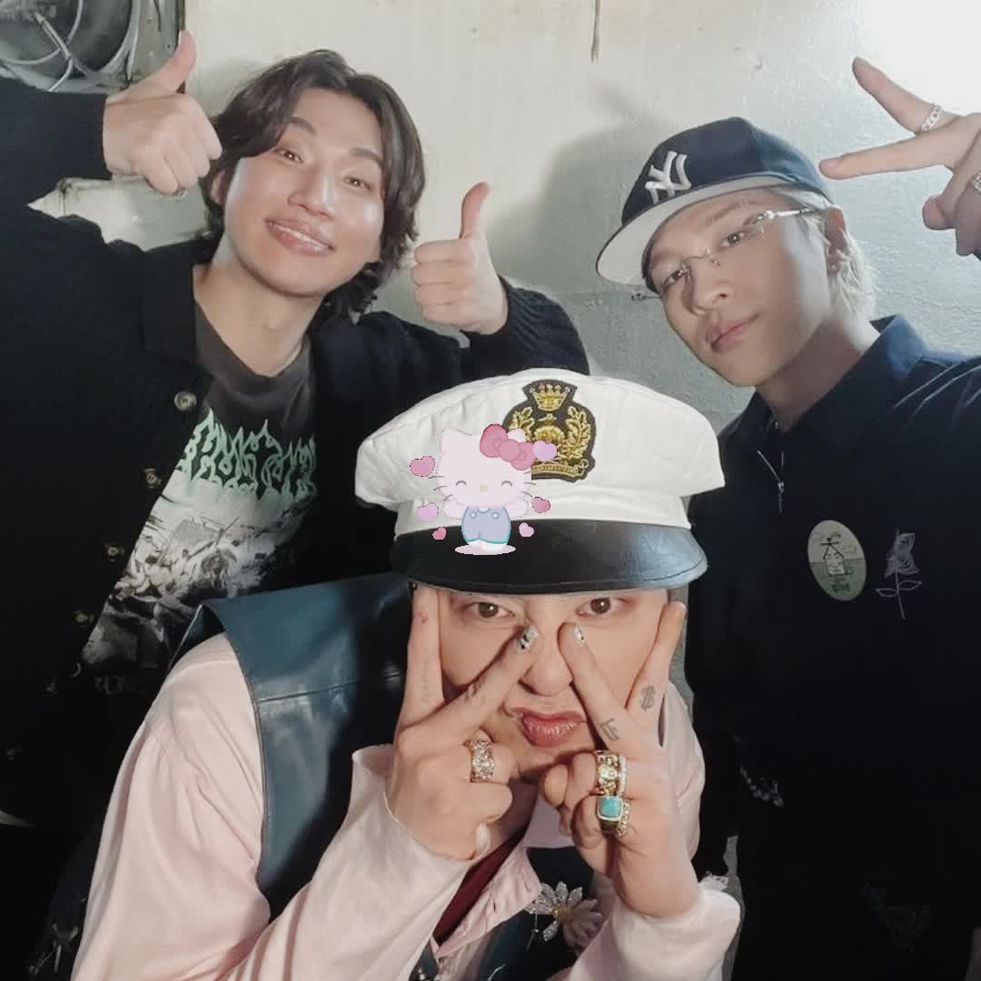 @๐๐ก๐๐ซ๐ฅ๐จ๐ญ๐ญ๐