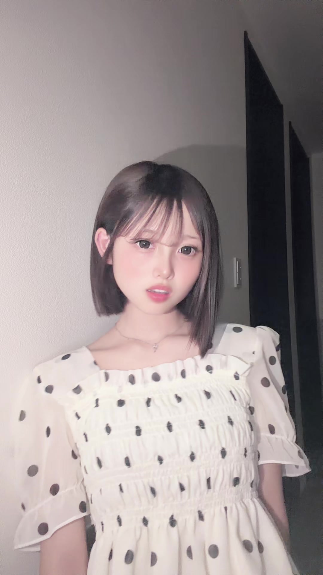@りの