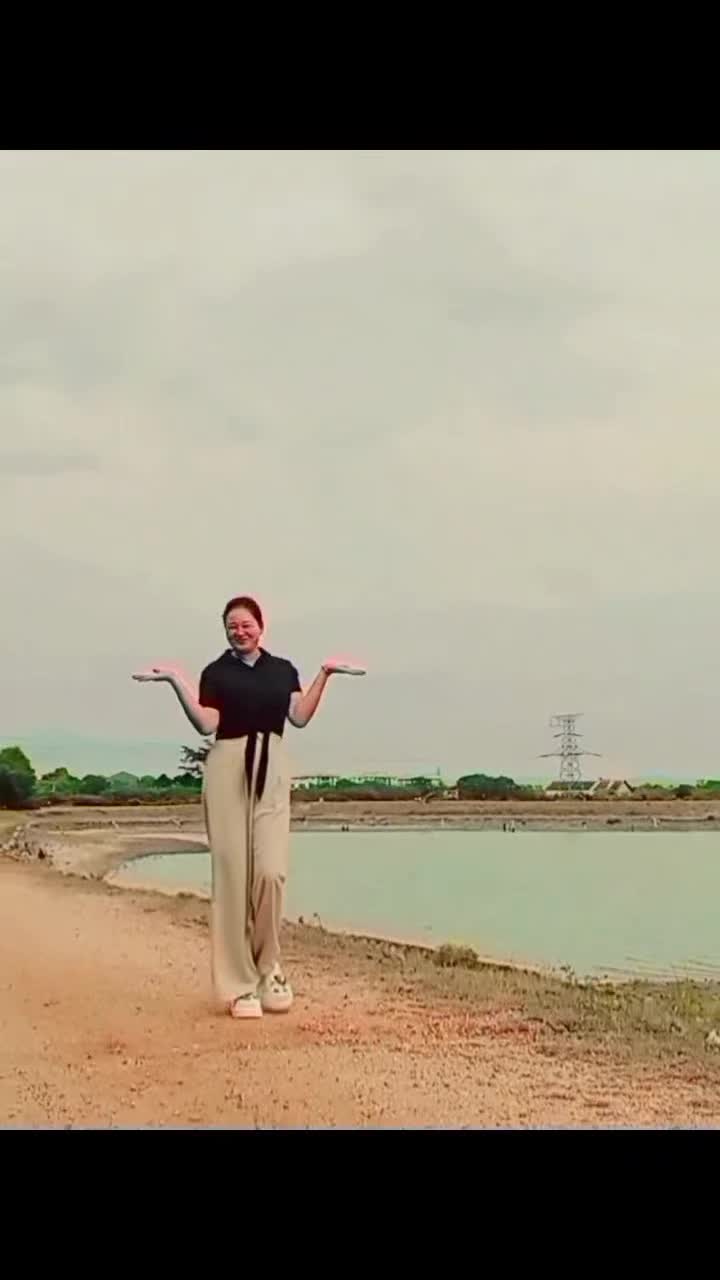 @Designer Thin Moe Aung(အလှဘဏ်)