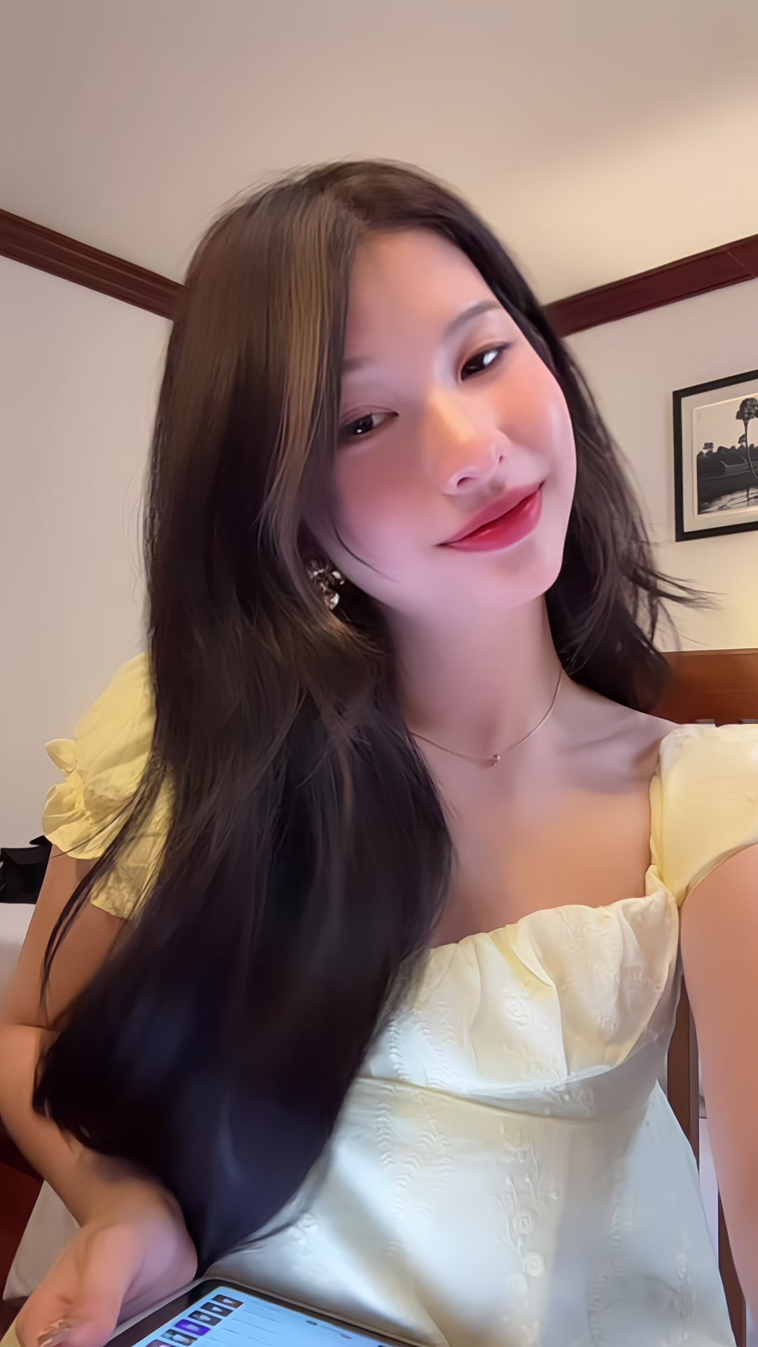 @Monika-ម៉ូនីកា