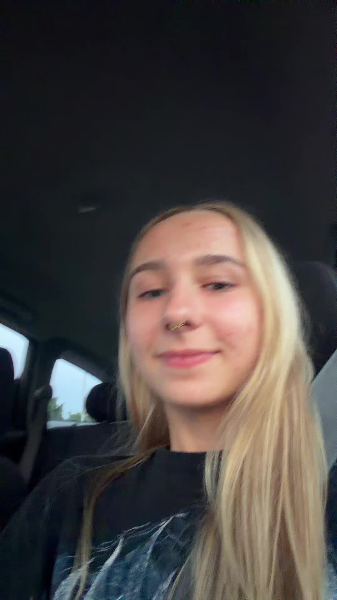 @michellemkayy