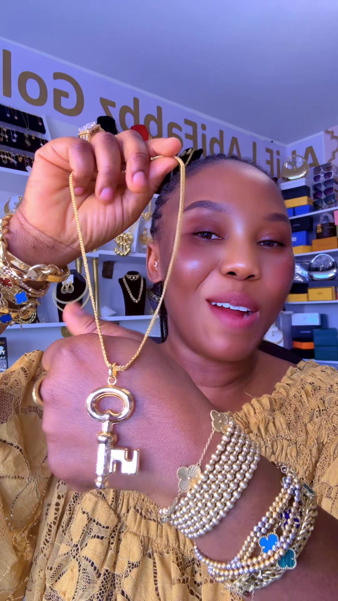 @AbiFabbz jewelry 🇨🇦🇺🇸🇬🇧