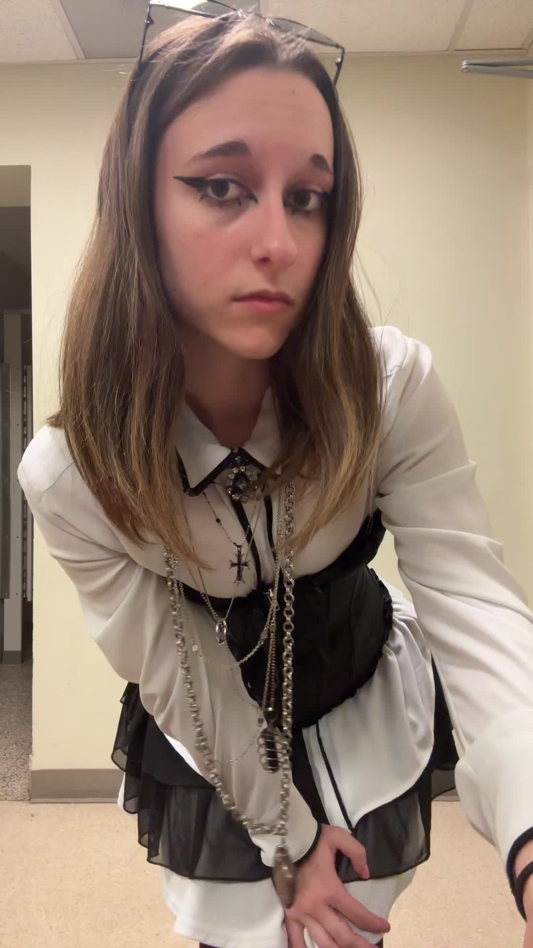 @💀