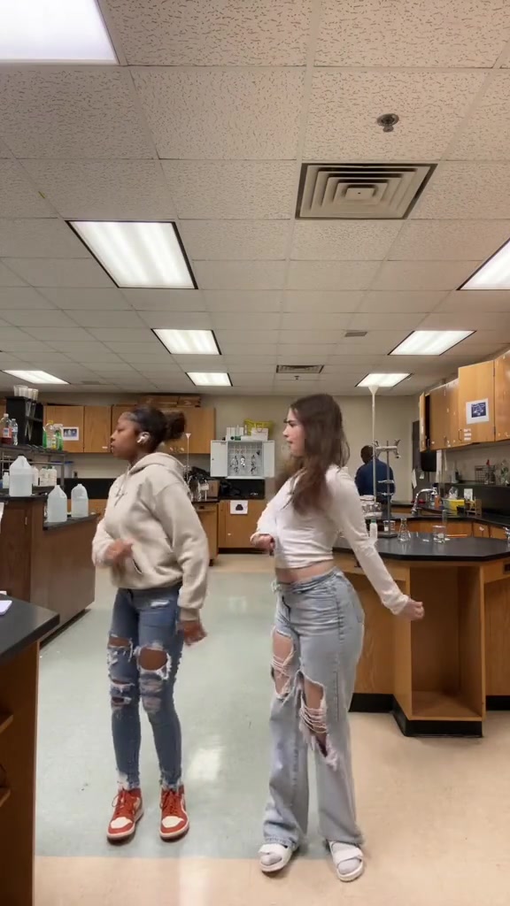 @naiya