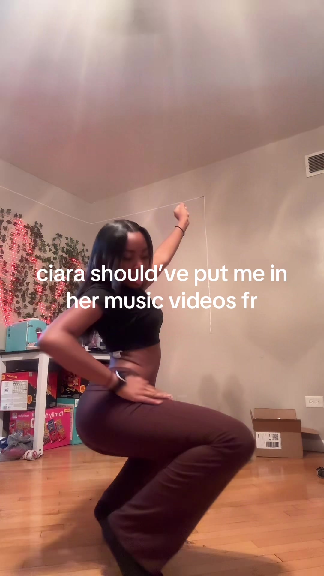 @kyrasecretaccountt