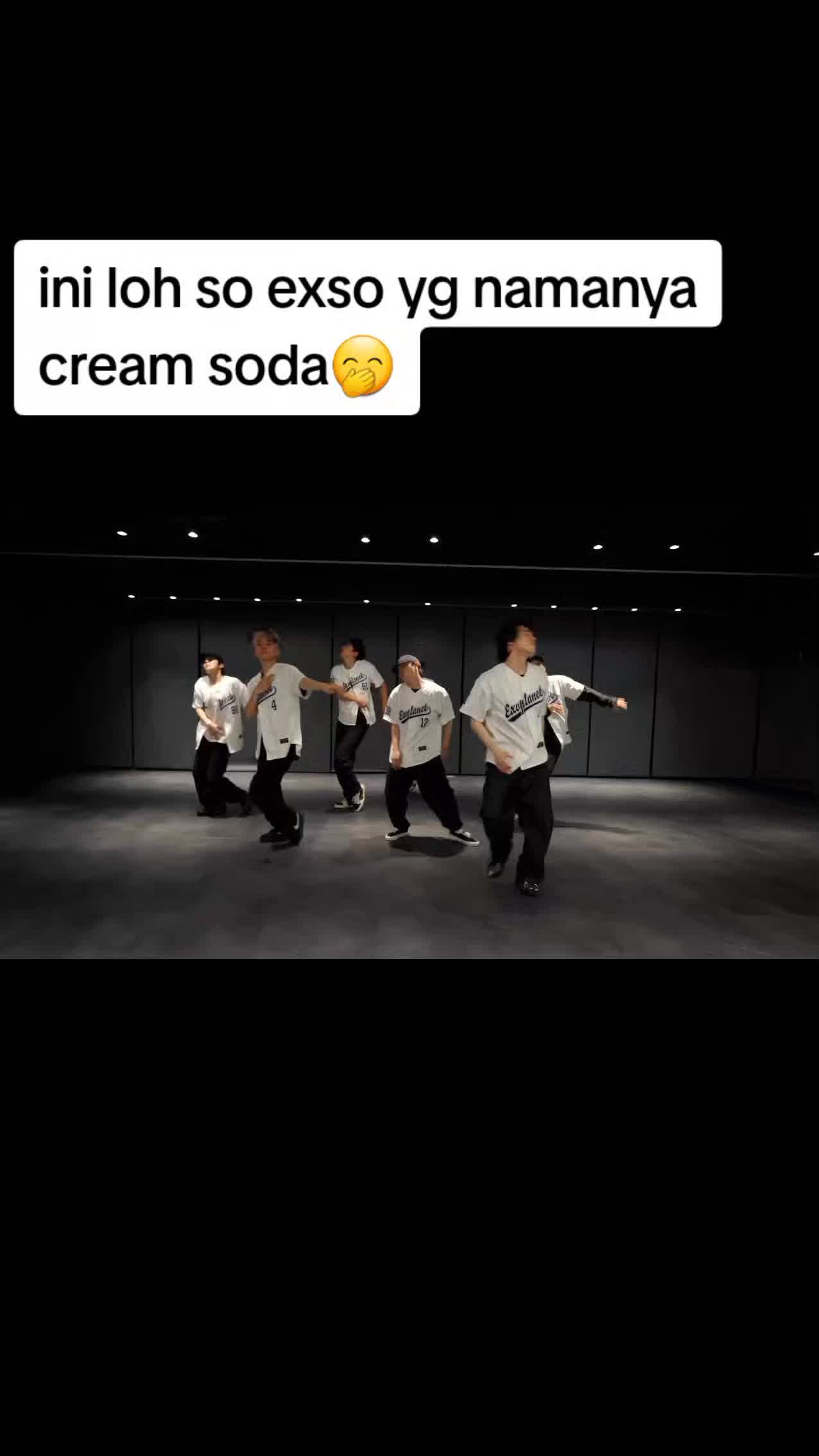 @Anidohkyung..🐧🐧☽̶☾