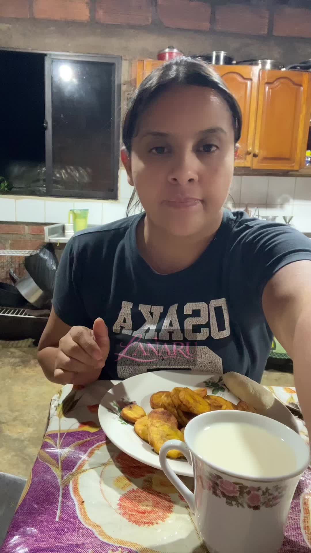 @𝗟𝗔𝗡𝗔𝗥𝗨 🫡💕