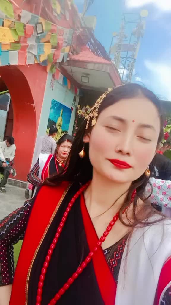 @Renu🖤🖤