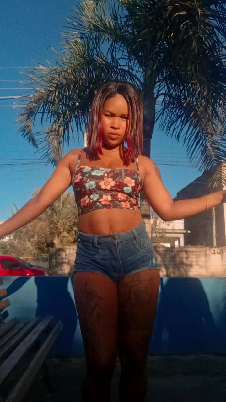 @aninhalopes