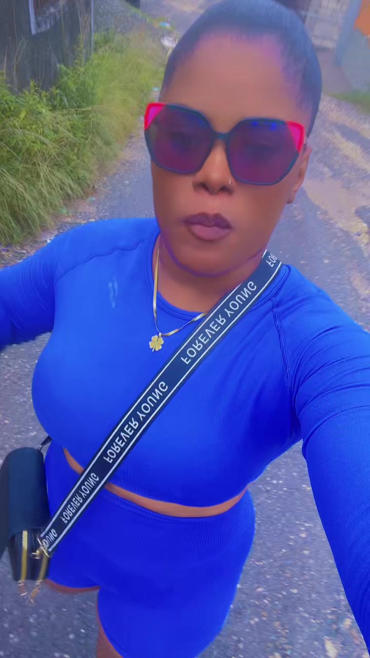 @Tia🥰