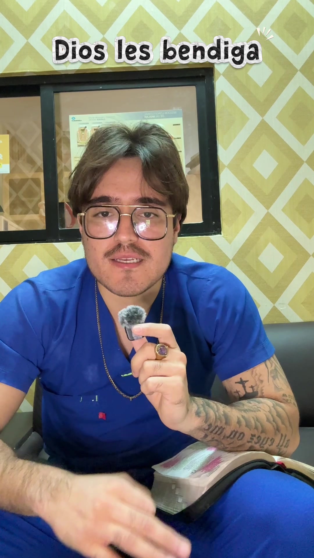 @Esquer