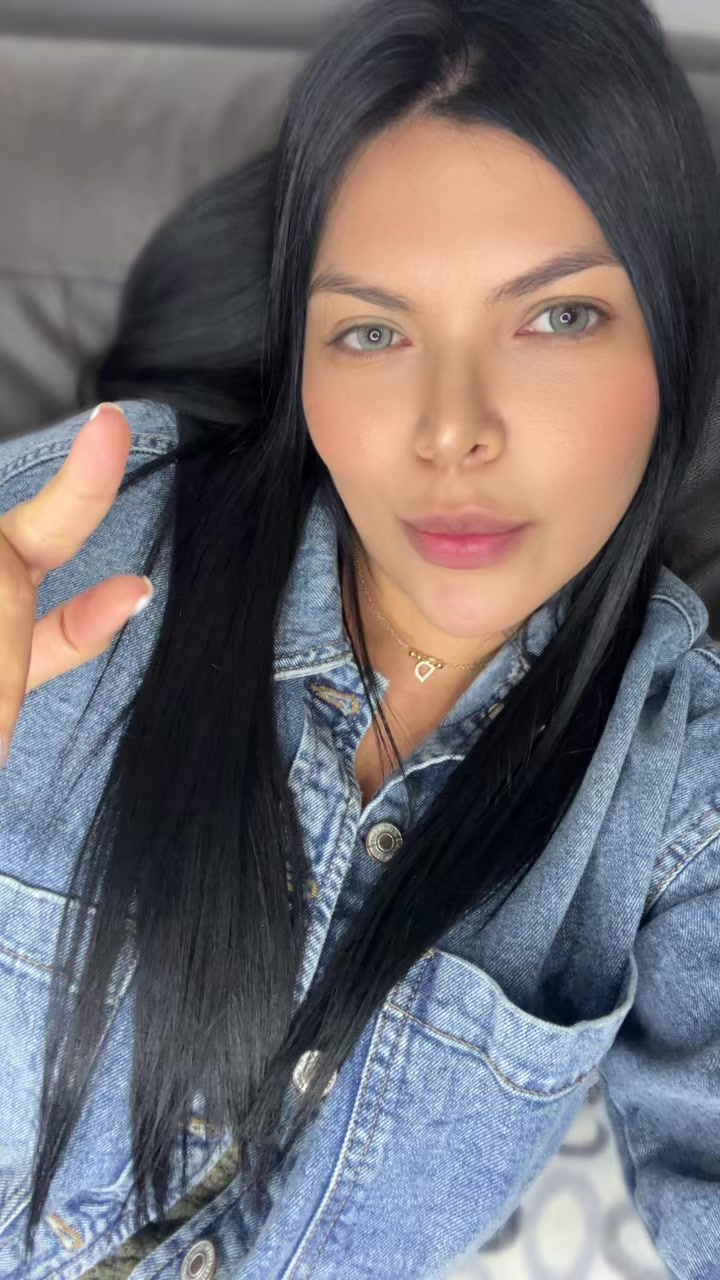 @dianalinaresg