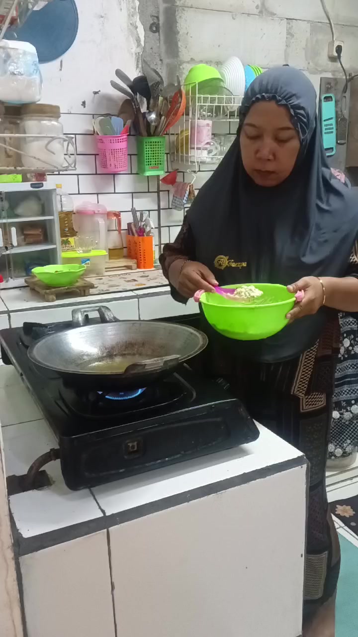 @renyputri