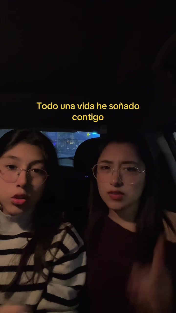 @Nicol Anali 🦋