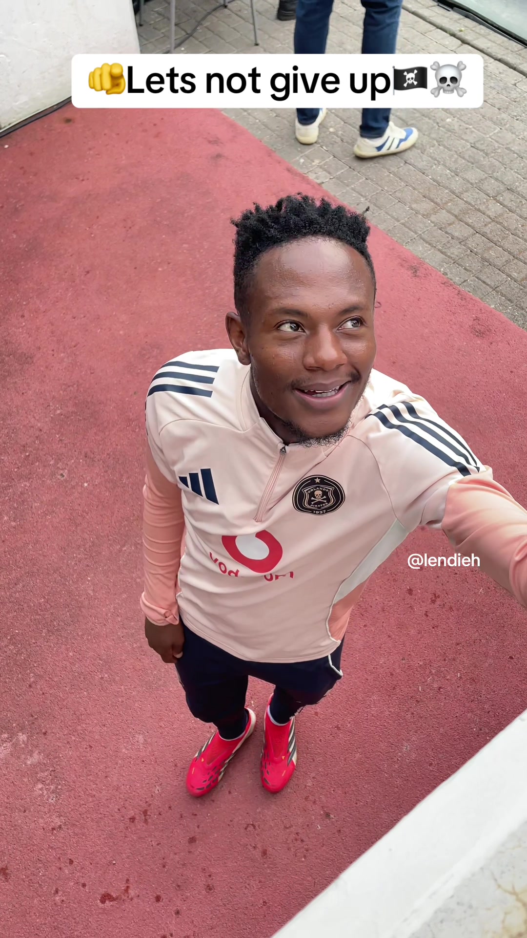 @🤍LENDIEH🏴&zwj;☠️