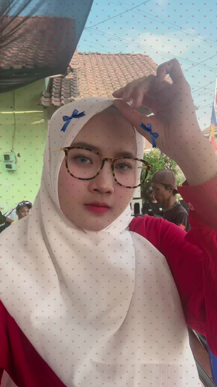 @Indah Khoerun Nisa, S. Pd 🌻 ♡